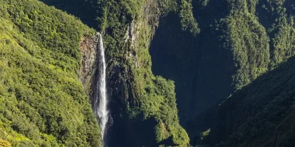 Cascade trou de fer ile la reunion